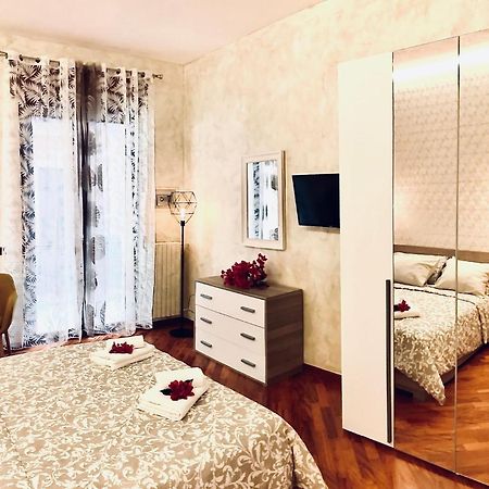 Salerno Historic Center Lovely Flat Bagian luar foto