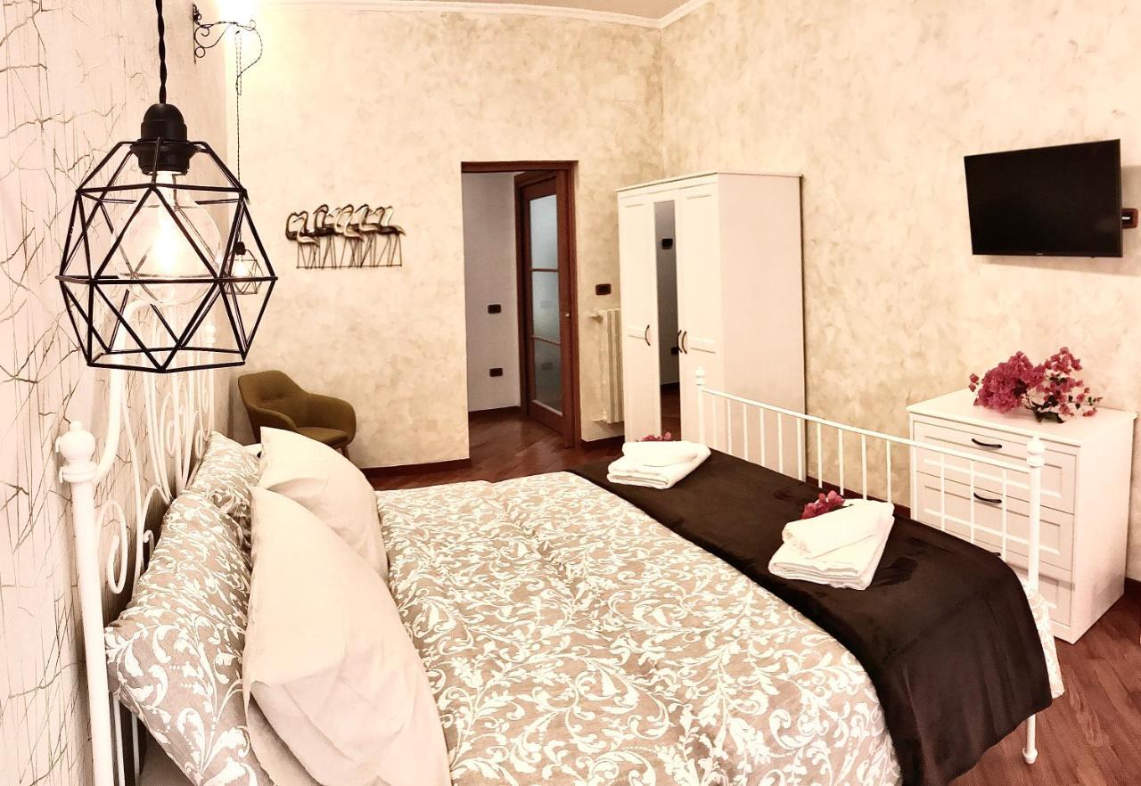 Salerno Historic Center Lovely Flat Bagian luar foto