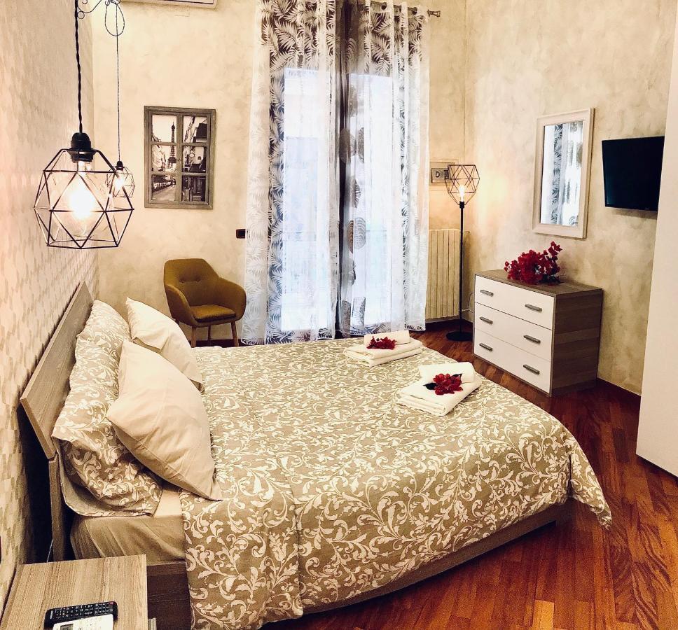 Salerno Historic Center Lovely Flat Bagian luar foto
